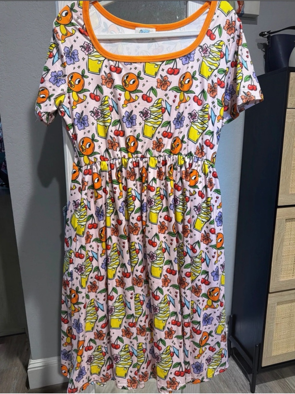 Disney Orange Bird 🍊 🐦 Dole Whip Dress Like NEW! So soft! Perfect for Disney!
